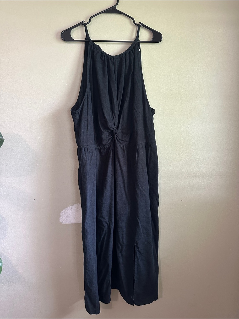 Ava & Viv Black Sleeveless Maxi Dress with Front Twist - Picture 2 of 7